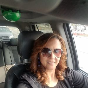 Meet your Posher, Zayra